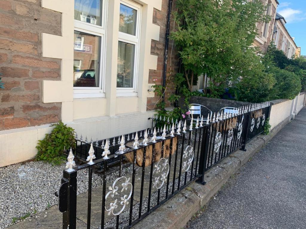 Budget Rooms Inverness Ngoại thất bức ảnh