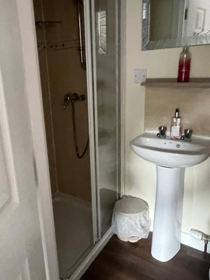 Budget Rooms Inverness Ngoại thất bức ảnh