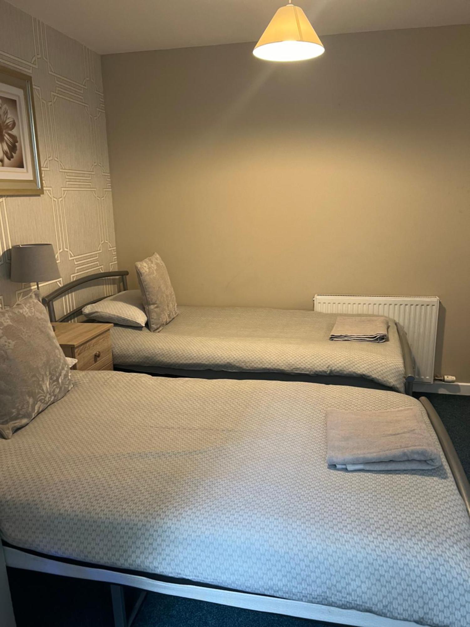 Budget Rooms Inverness Ngoại thất bức ảnh