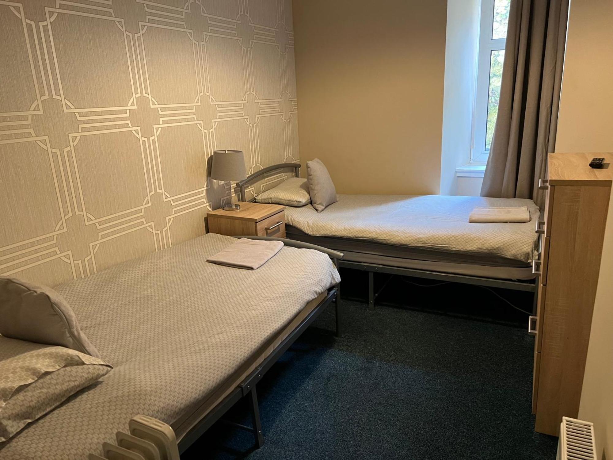 Budget Rooms Inverness Ngoại thất bức ảnh