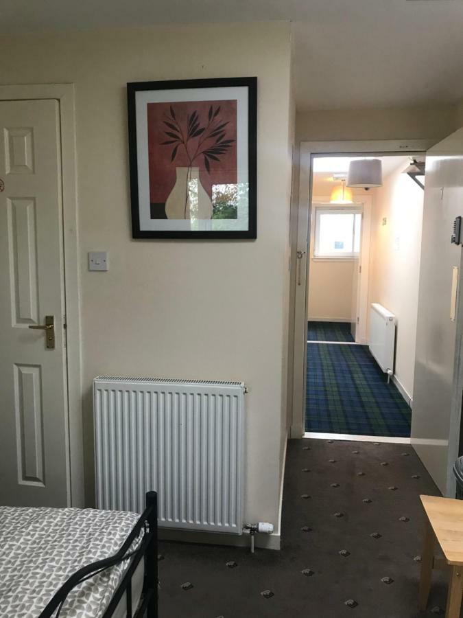 Budget Rooms Inverness Ngoại thất bức ảnh